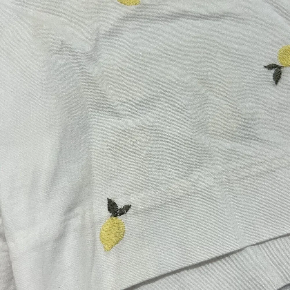 St. John's Bay Women's 14 White Yellow Lemon Pattern 5" Inseam Flat Front Shorts - Picture 6 of 12